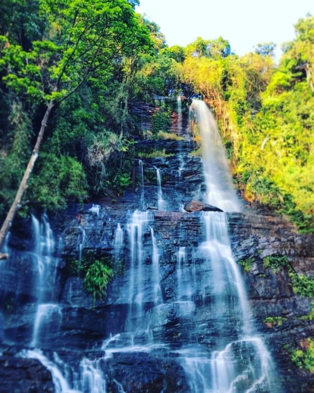 Jhari Waterfall